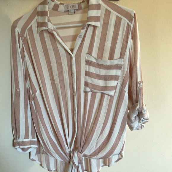 Vixbe button down top - Picture 1 of 6